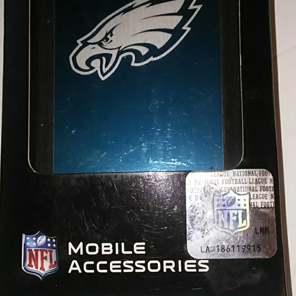 NIP NFL Eagles Phone Case